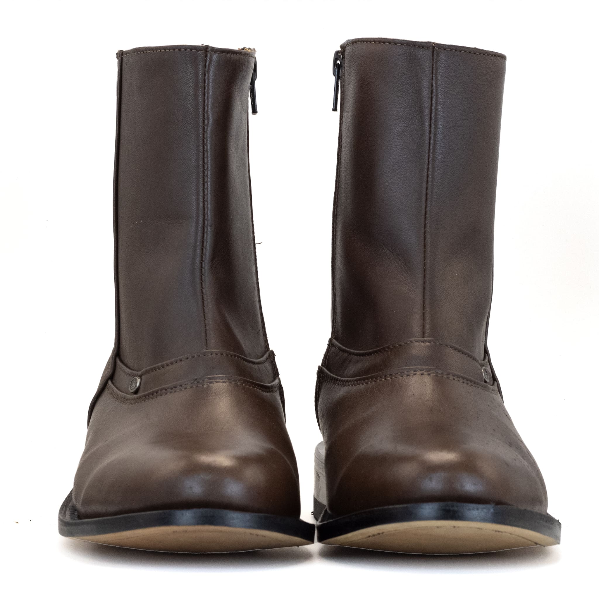 BOTIN ESTRIBO DE PIEL DE RES CON CIERRE CAFE