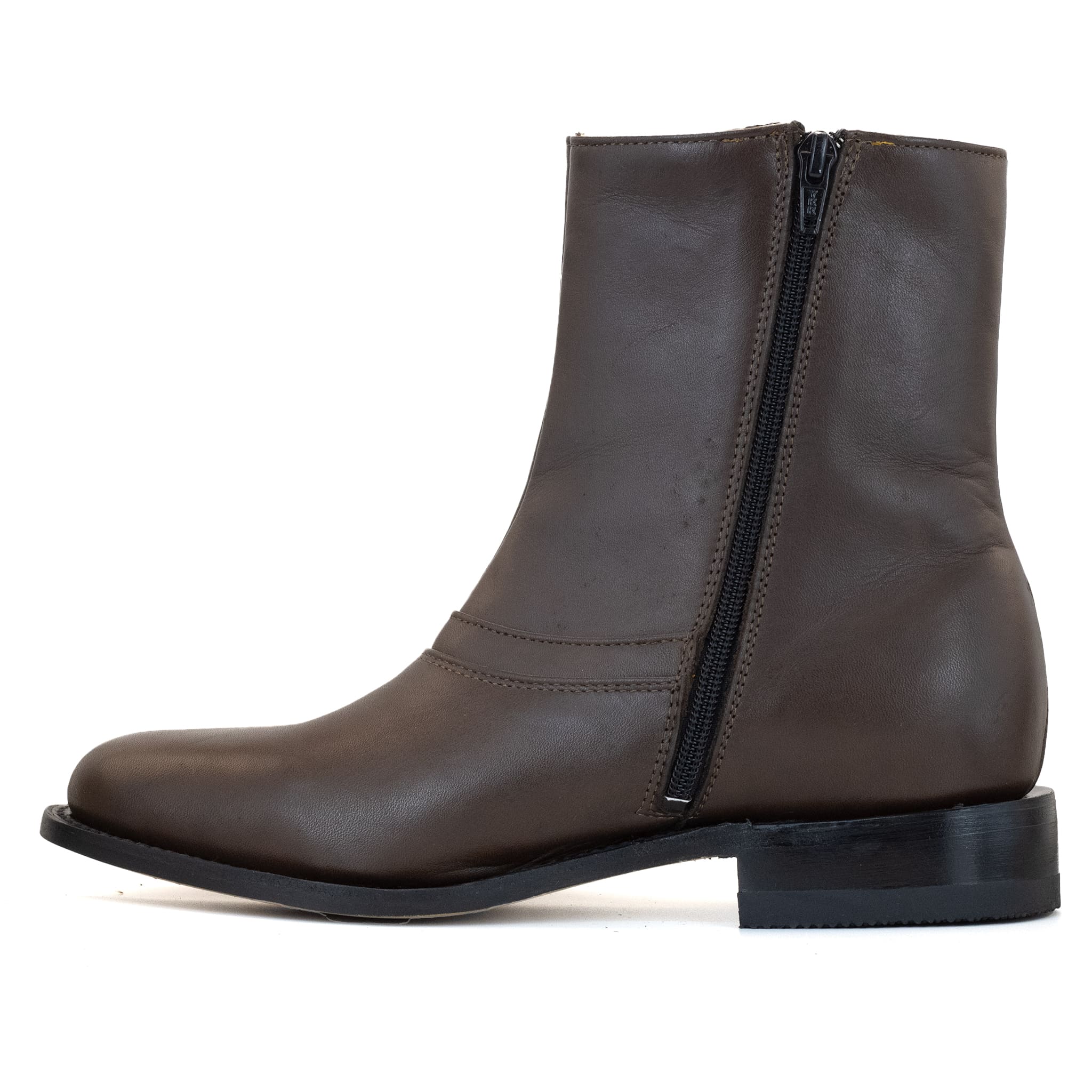 BOTIN ESTRIBO DE PIEL DE RES CON CIERRE CAFE