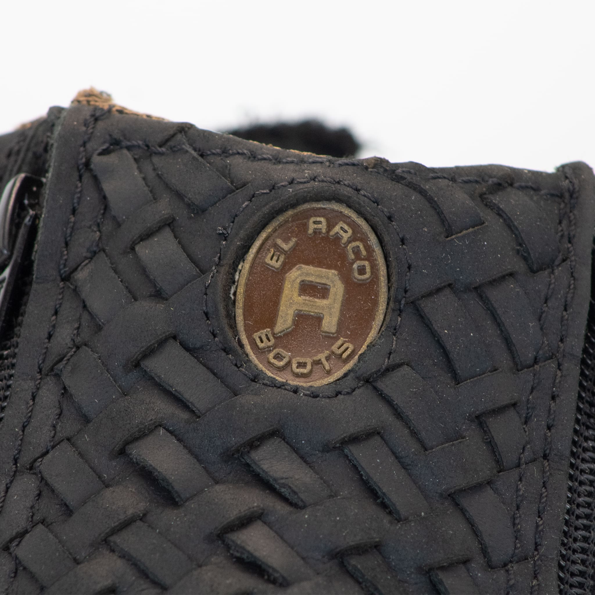 BOTA DE TRABAJO CON CIERRE NEGRO