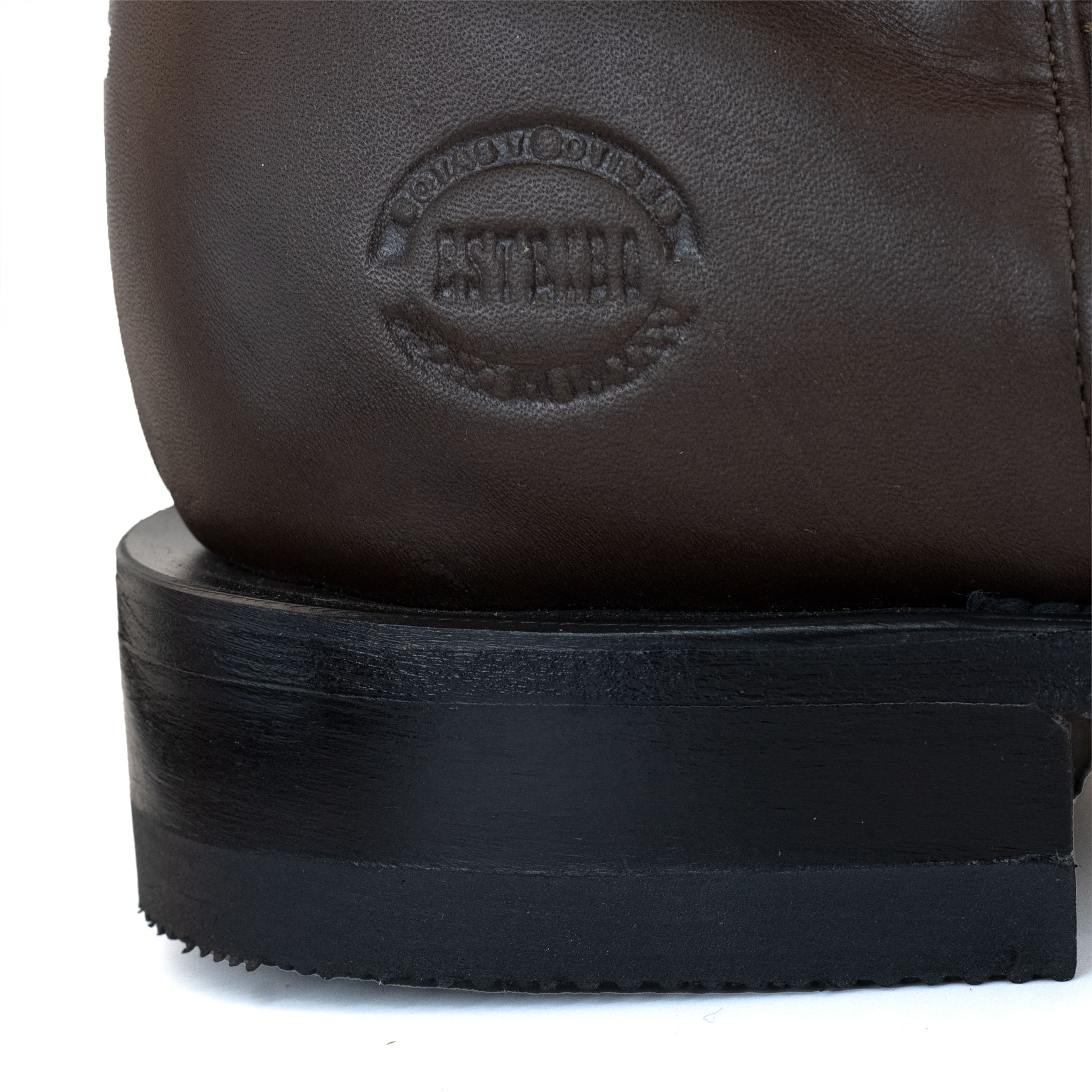 BOTIN ESTRIBO DE PIEL DE RES CON CIERRE CAFE