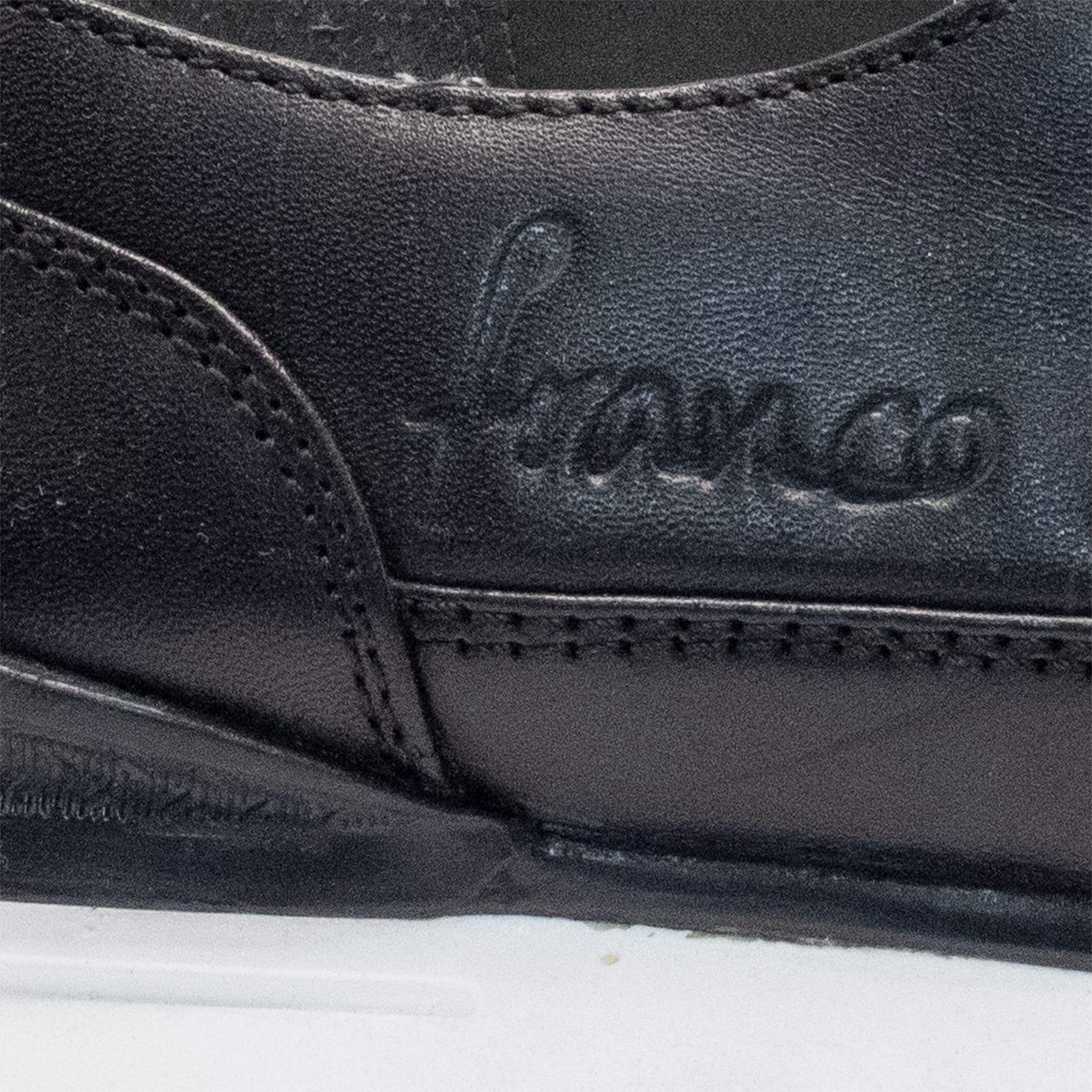 ZAPATO CUADRA CON PIEL GENUINA DE CAIMAN NEGRO