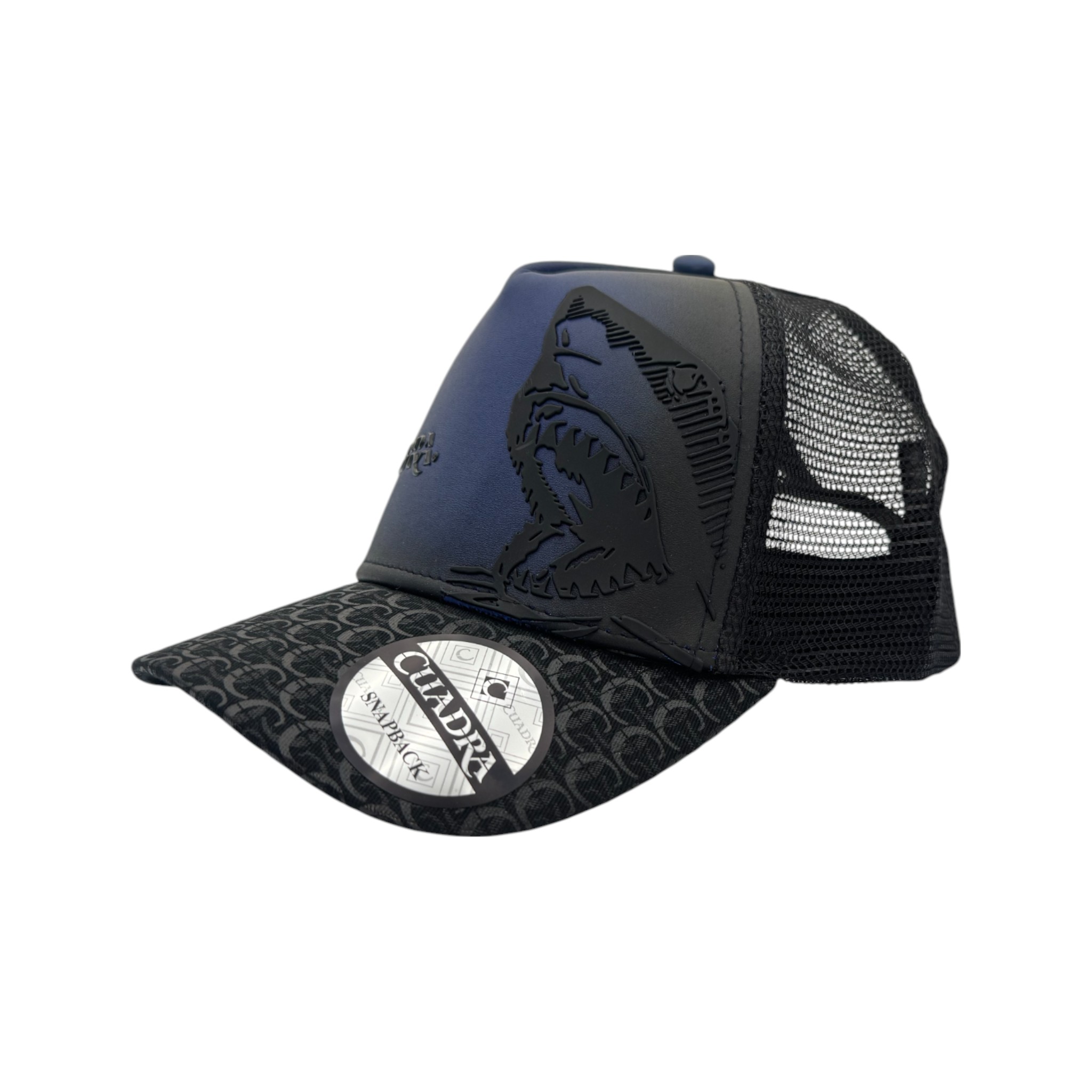 IMG_7799-Photoroom GORRA CUADRA EN PIEL GENUINA CON DISEÑO DE TIBURON.