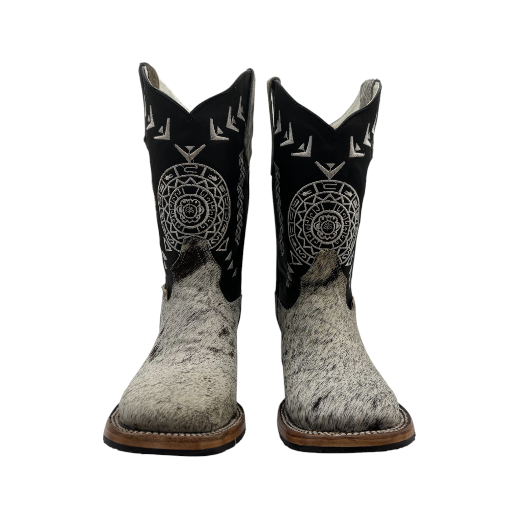 BOTA BOSTON EN HORMA RODEO JUVENIL EN PELO DE VACA.