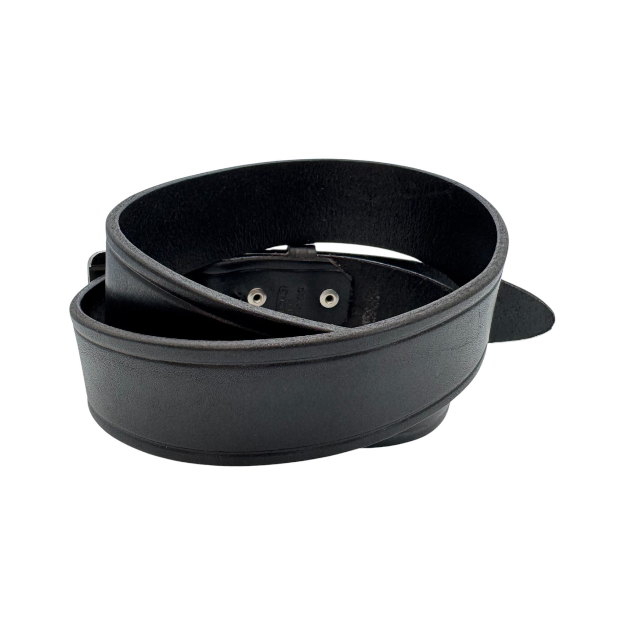 CINTO EN PIEL DE 40MM NEGRO.