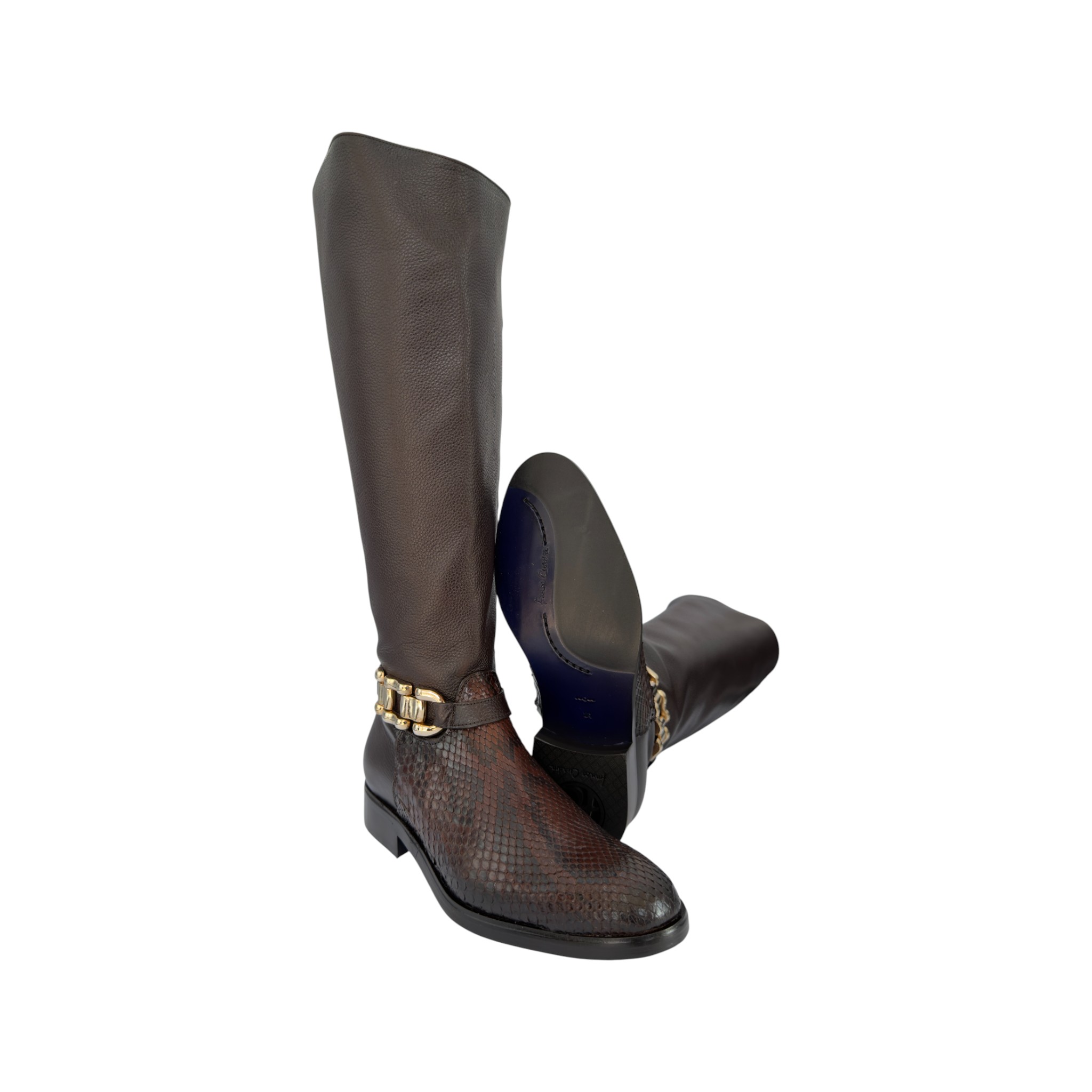 BOTA CUADRA ESTILO ECUESTRE EN PIEL GENUINA DE PITÓN PARA DAMA.