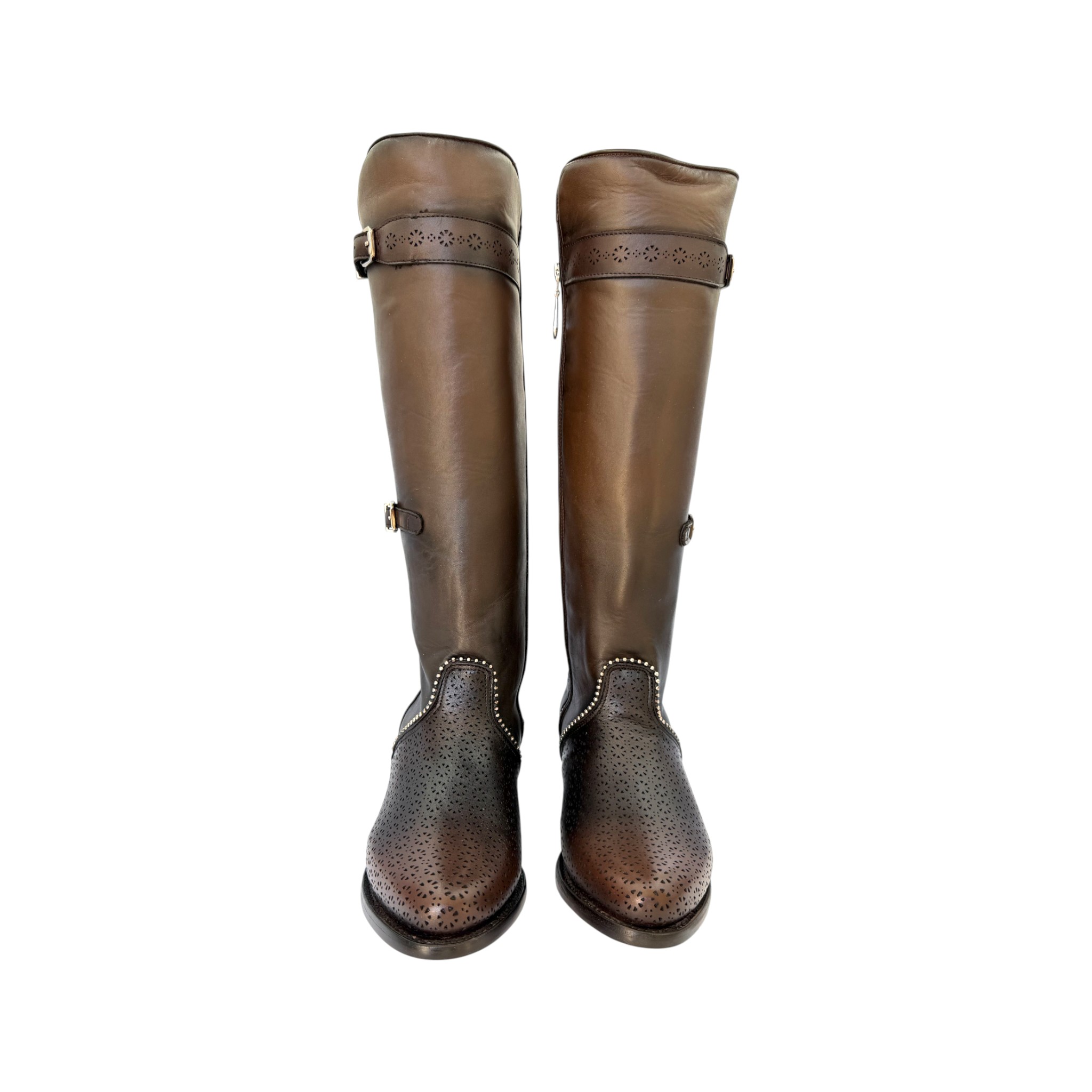 BOTA CASUAL EN PIEL GENUINA PARA DAMA.