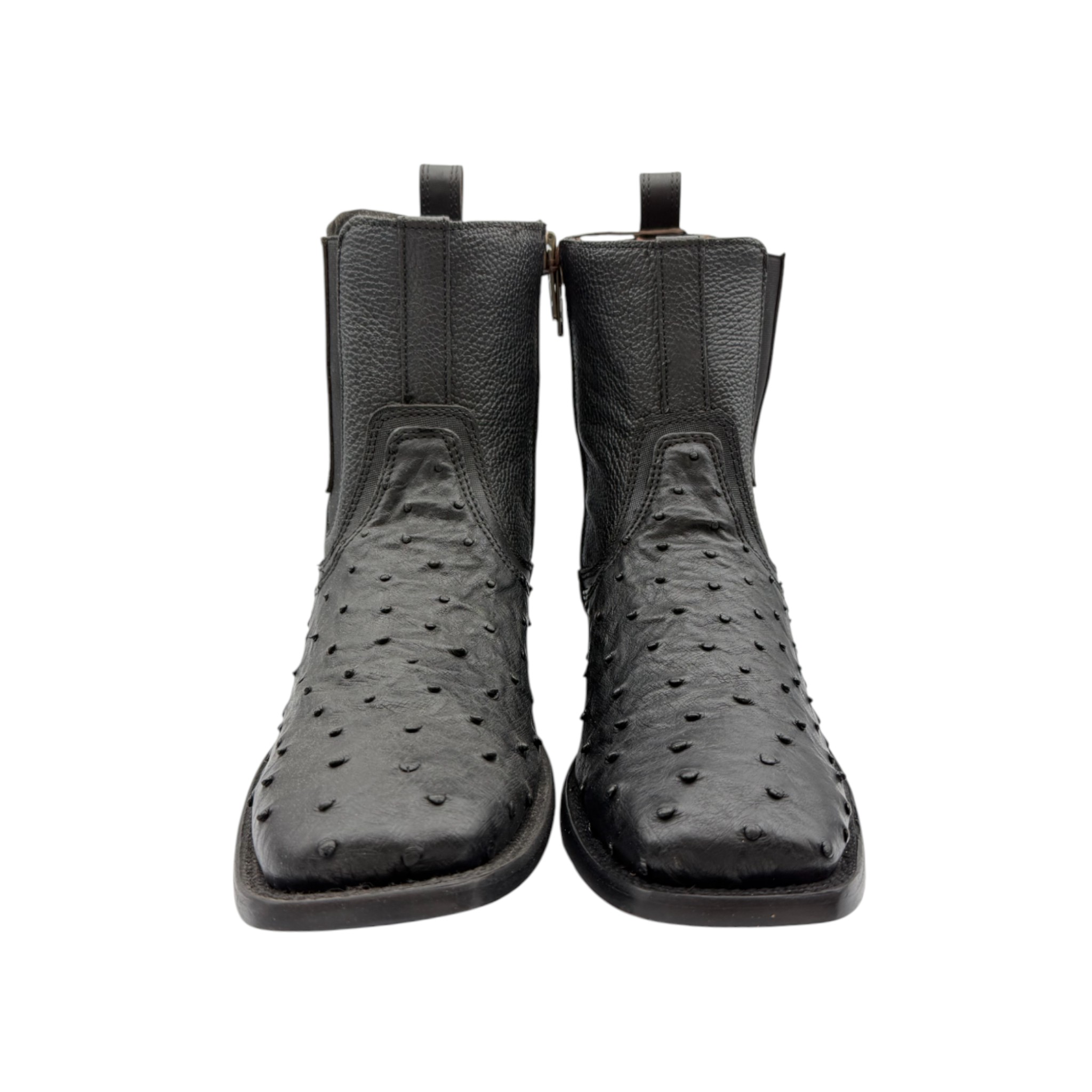 BOTIN CUADRA EN PIEL GENUINA DE AVESTRUZ.