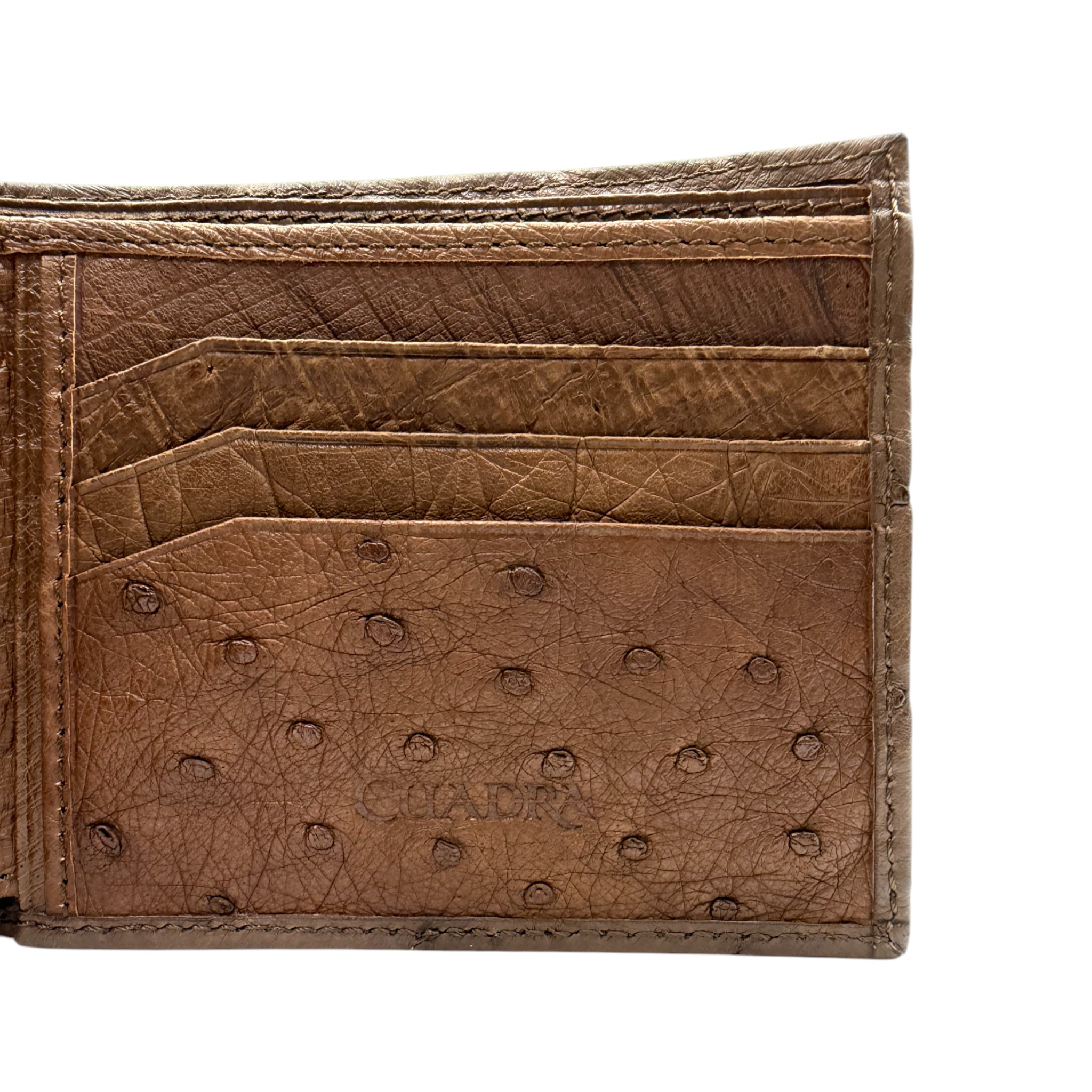 CARTERA CUADRA EN PIEL GENUINA DE AVESTRUZ COLOR TANGO TABACO.