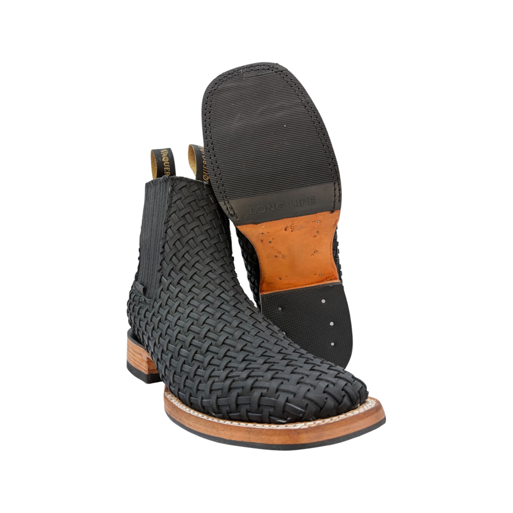 BOTIN VAQUERO SM HORMA RODEO EN PIEL CON GRABADO EN PETATILLO COLOR NEGRO.