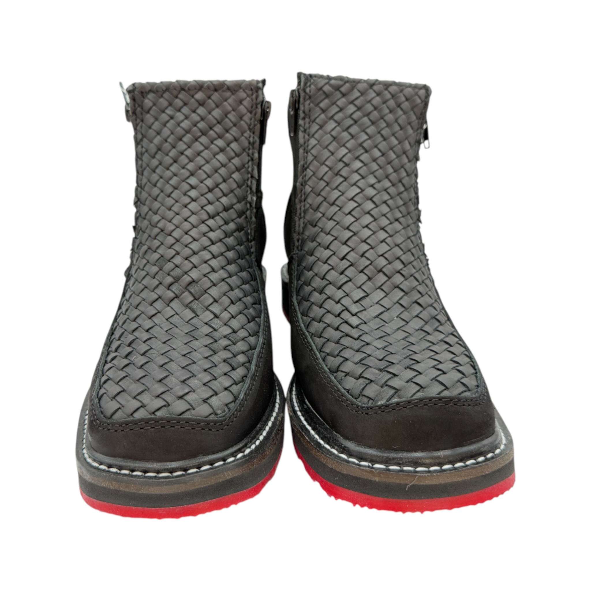 BOTIN AGAVERO PETATILLO NEGRO SUELA ROJA.