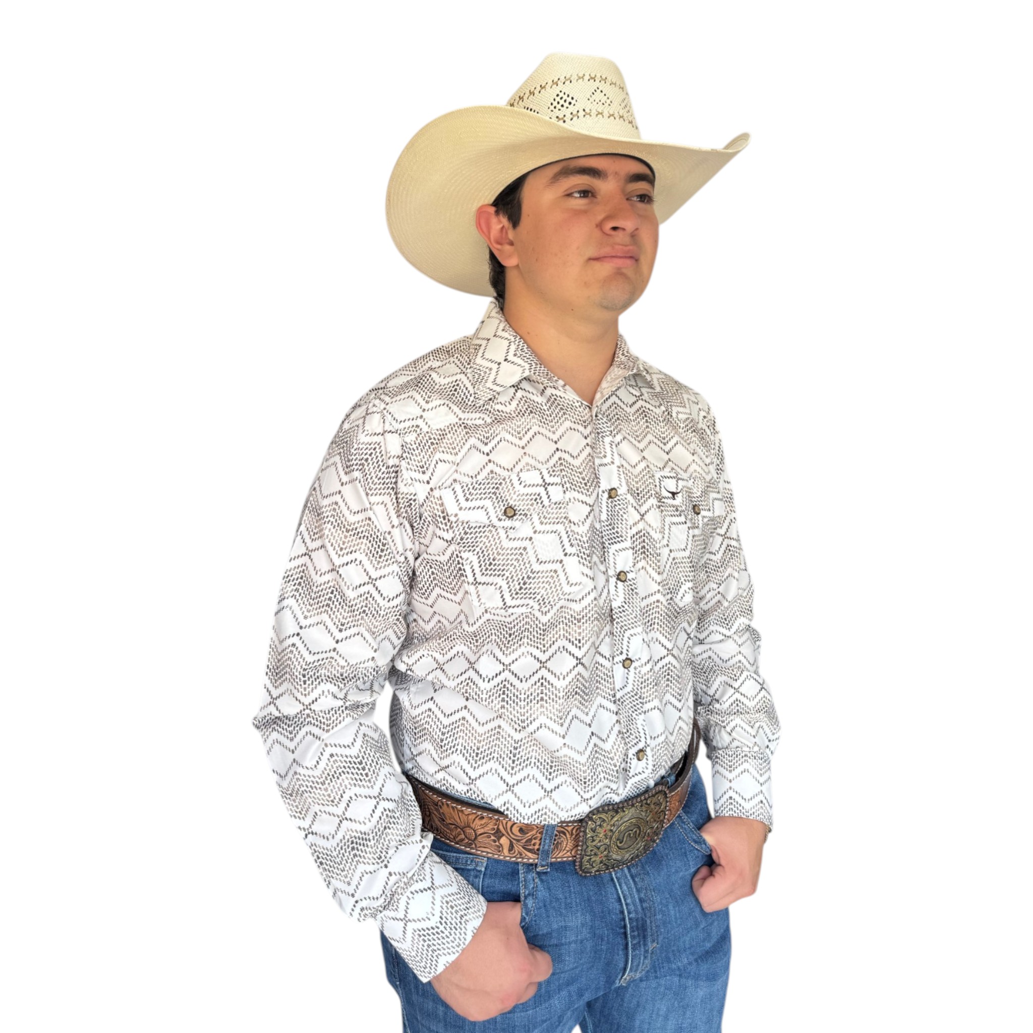 CAMISA RODEO WEST DE CABALLERO COLOR BLANCO CON  ESTAMPADO GEOMETRICO LINEAS.