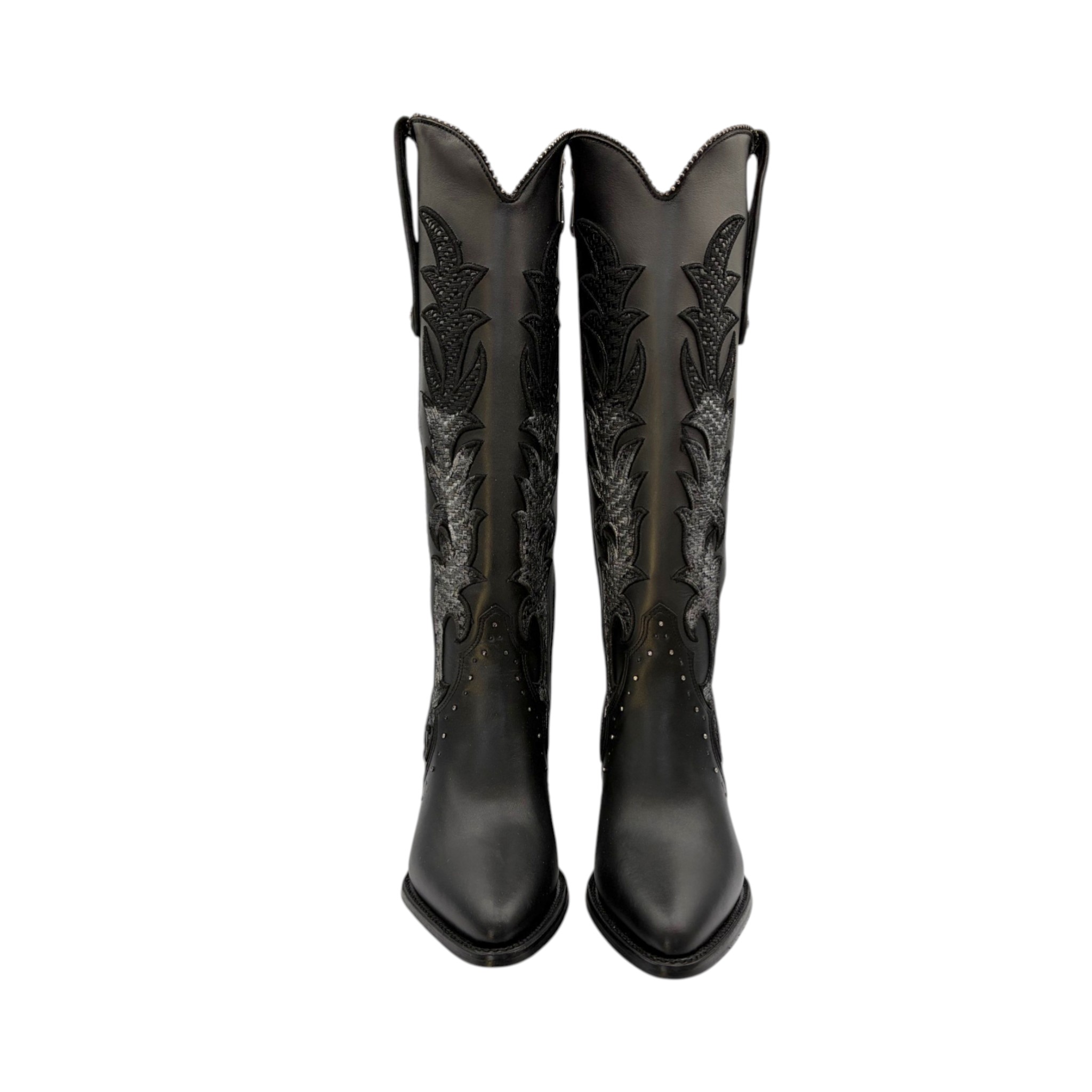 BOTA CUADRA DE DAMA EN PIEL GENIINA DE RES APLICACIÓN PETATILLO.