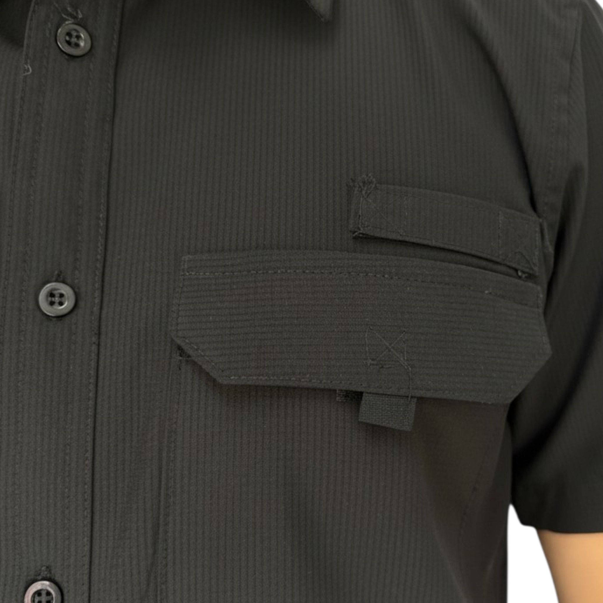 CAMISA REPLICADOS TIPO PESCADOR MANGA CORTA COLOR NEGRO.