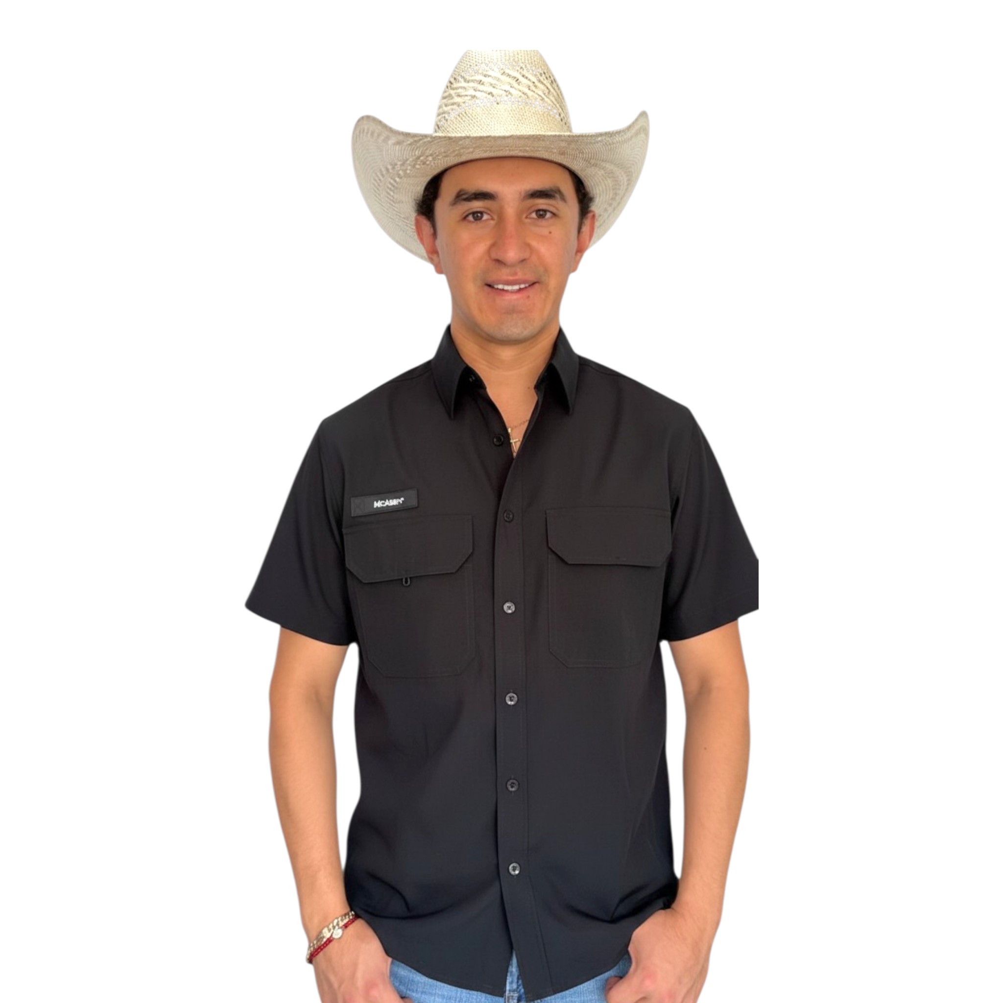 CAMISA MCALLEN TIPO PESCADOR COLOR NEGRO MANGA CORTA.
