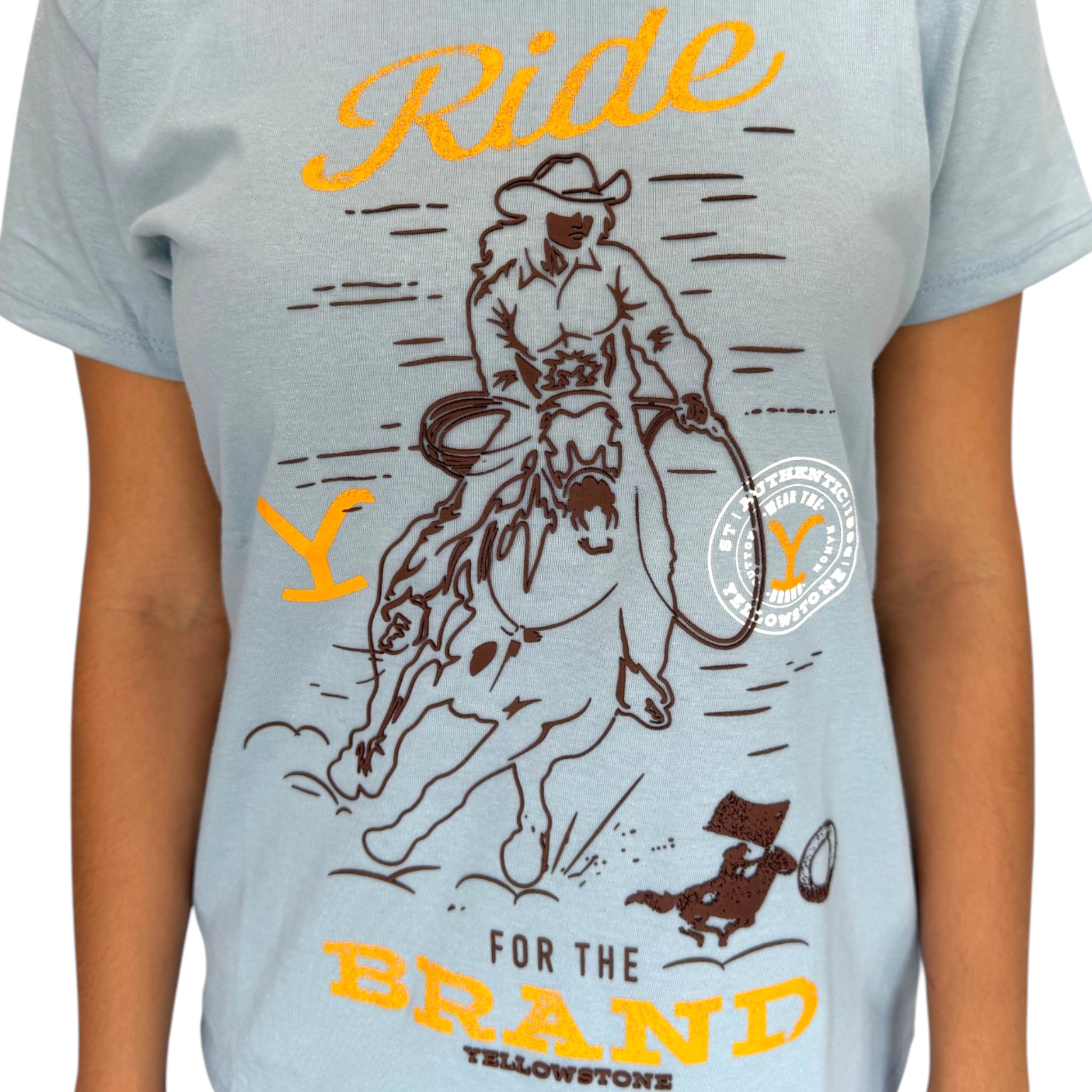 PLAYERA YELLOWSTONE MODELO 031 RIDE BRAND COLOR AZUL CIELO.