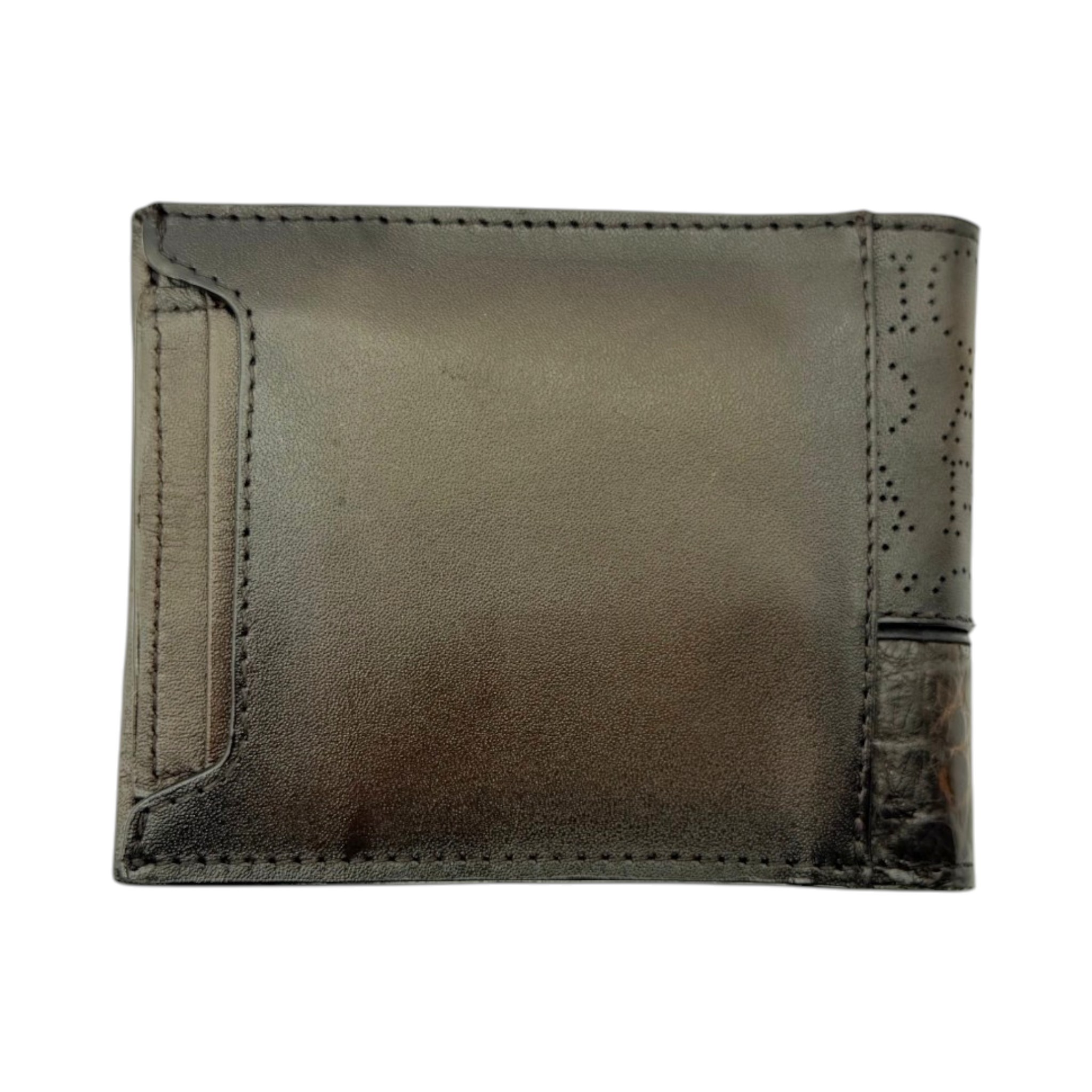 CARTERA CUADRA EN PIEL GENUINA DE CAIMAN CON LASER EN COLOR CAFÉ.