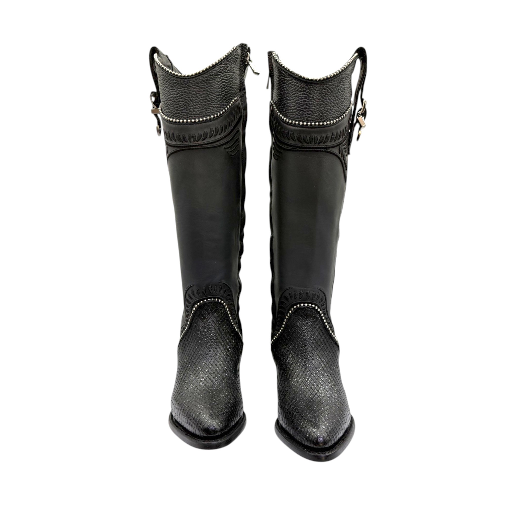 BOTA CUADRA TRADICIONAL PARA DAMA EN PIEL GENUINA DE PITON COLOR NEGRO.