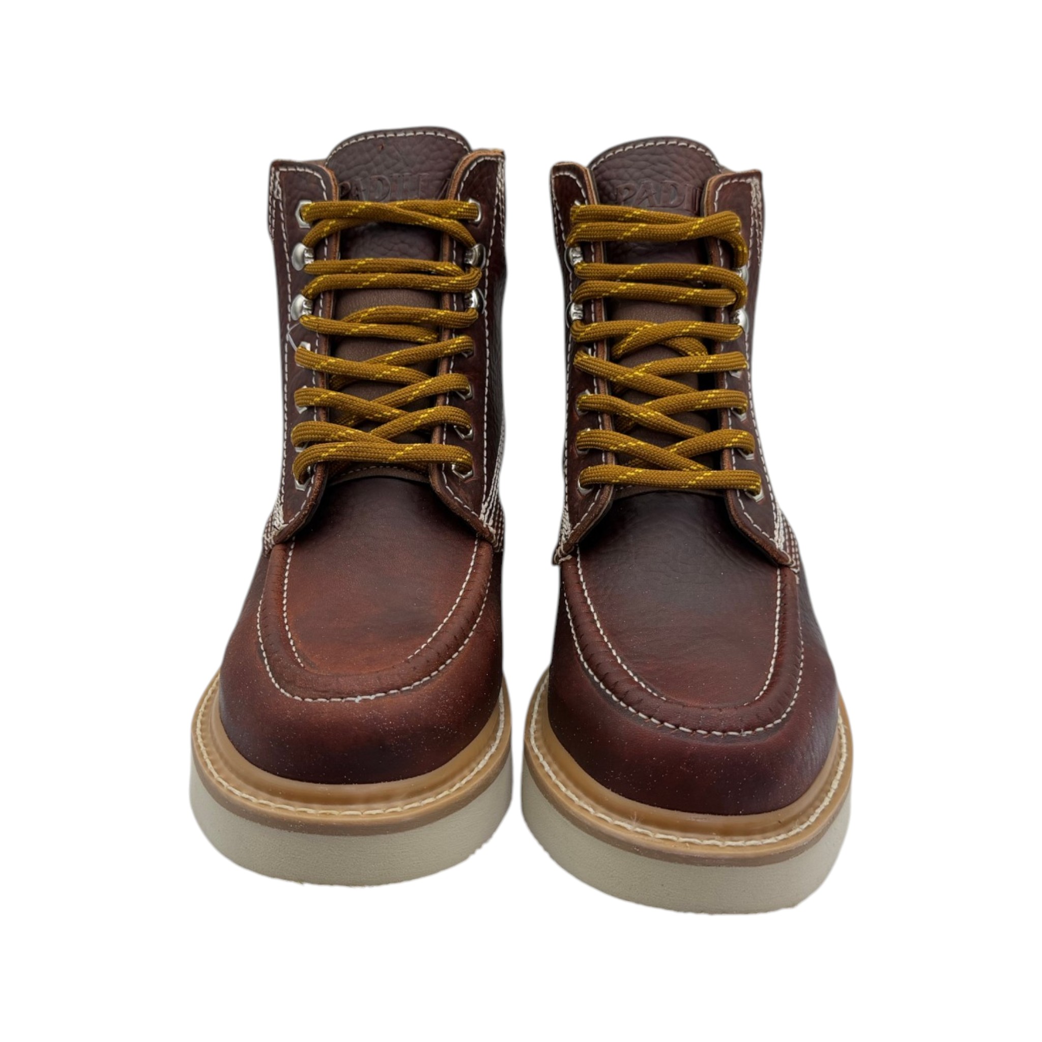 BOTA PADILLA EN PIEL DE RES DE TRABAJO CON SUELA DE POLIURETANO EN MIL RAYAS COLOR SHEDRON.